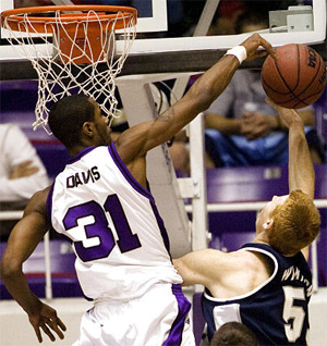 Daviin Davis. Copyright © Weberhoops.com.