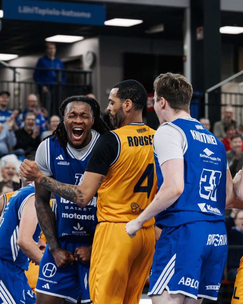 Seagulls nurin, Josiah Harris jatkaa tehokkaita otteitaan